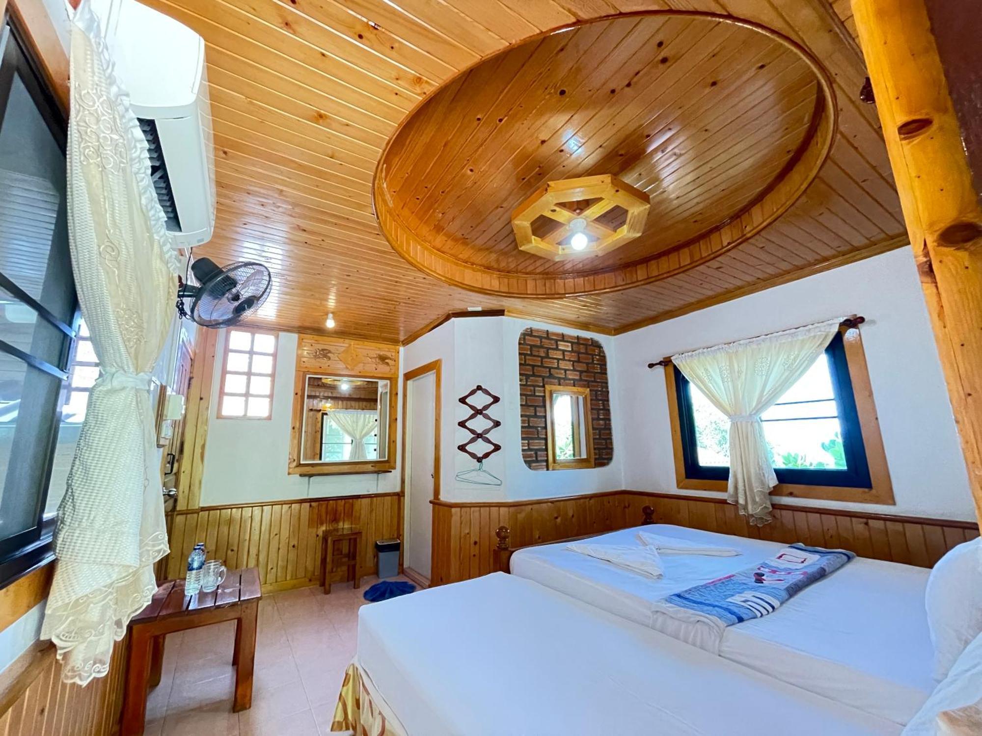 Big Fish Resort Ko Tao Esterno foto